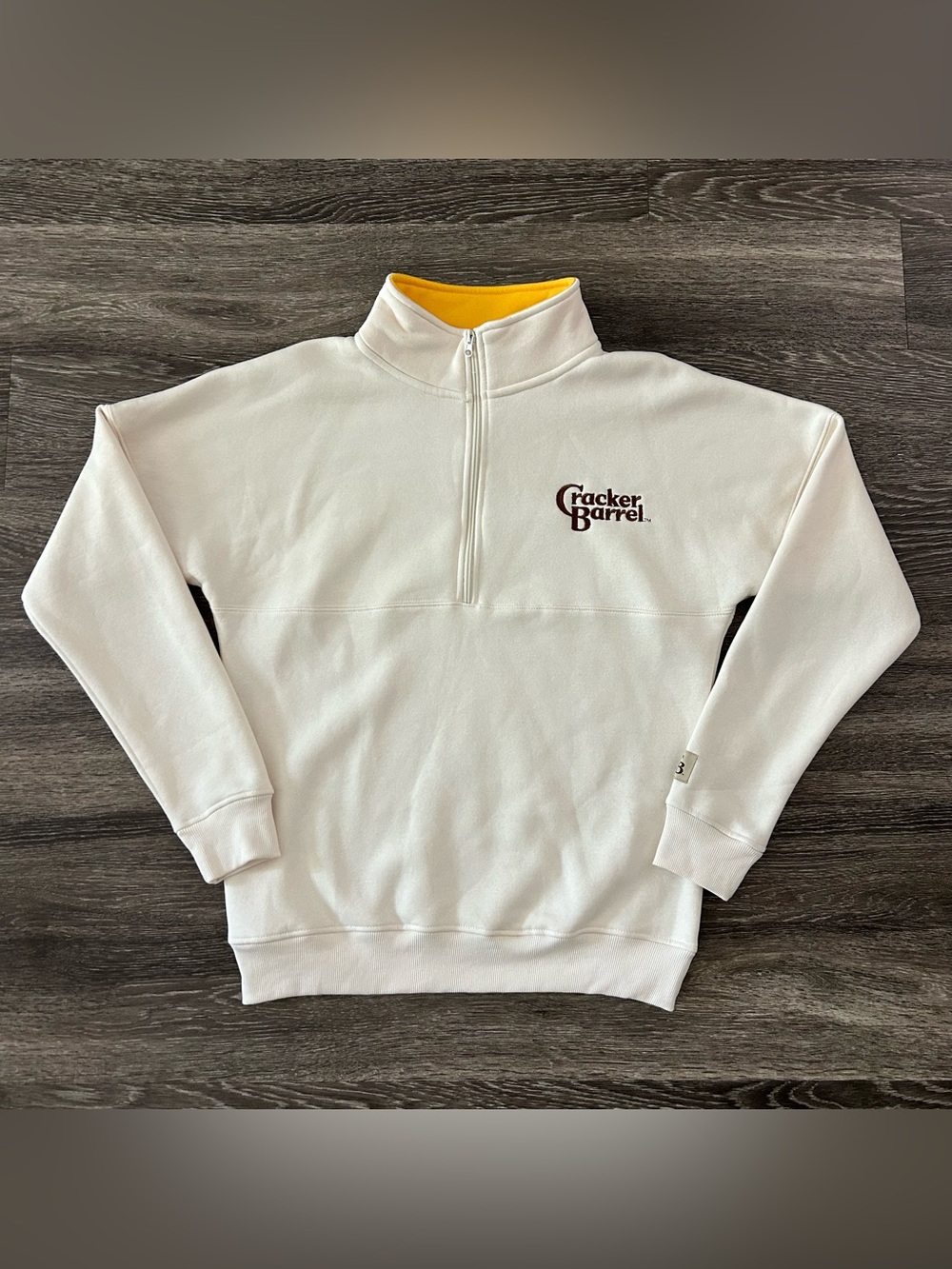 Cracker Barrel Ivory Half Zip Pullover Sweatshirt Sz M Embroidered Logo 1/4 NWT